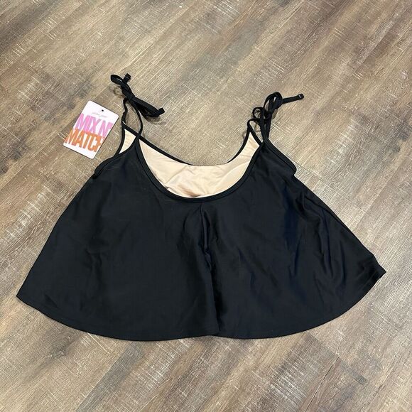 Kortni Jeane Swim Swing Top Womens Medium Black Bikini Simple Padded Pool NWT - Picture 4 of 10